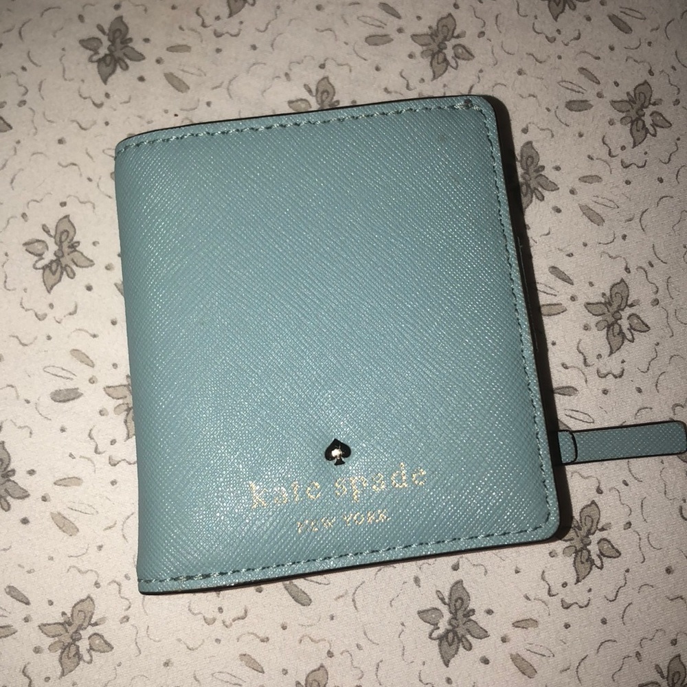 ♠️ Small blue Kate Spade wallet ♠️